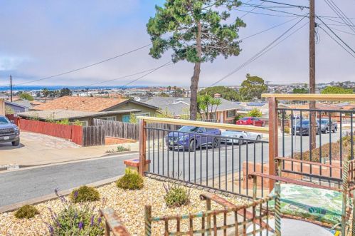 1312 Flores St, Seaside CA exterior