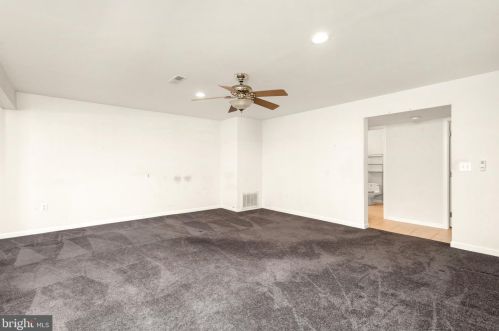 22 Honey Flower Dr, Trenton NJ  08620-9688 exterior