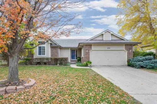 3733 Whispering Brook Ct, Wichita, KS 67220-4412
