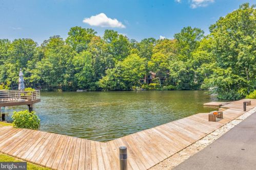 1959 Lakeport Way, Herndon, VA 20191-5404