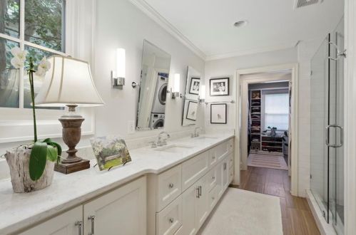 2035 Dellwood Dr, Atlanta GA  30309-1242 exterior
