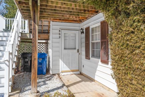 802 Buckingham Cir, Middletown, NJ 07748-3466