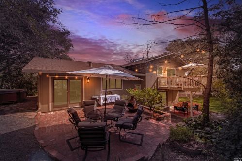 250 Vine St, Vacaville, CA 95688-9341
