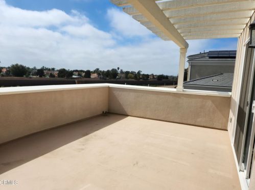 661 Winchester Dr, Oxnard, CA 93036