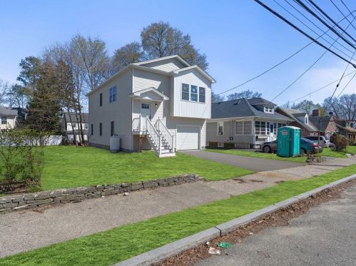 59 High Service Ave, Providence, RI 02911-3410
