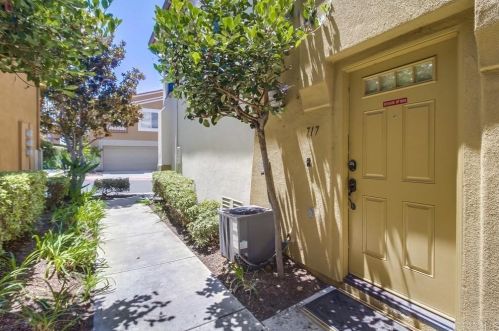 717 Caminito Valiente, Chula Vista CA  91911-6971 exterior