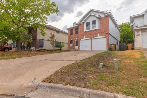 8506 Bisbee Ct, Austin TX  78745-8034 exterior