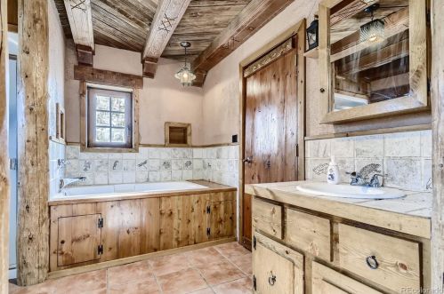 10426 Tomahawk Rd, Parker CO 80138-7808 exterior