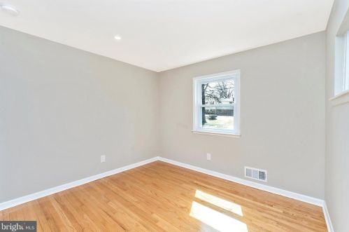 908 Devere Dr, Silver Spring MD 20903-1625 exterior