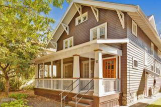 47 Brighton Rd, Columbus, OH 43202-1062