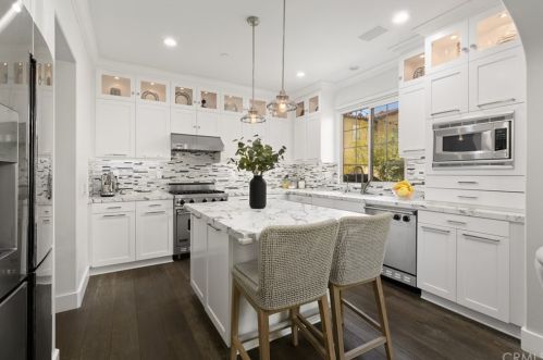 49 Bower Tree, Irvine CA  92603-0106 exterior