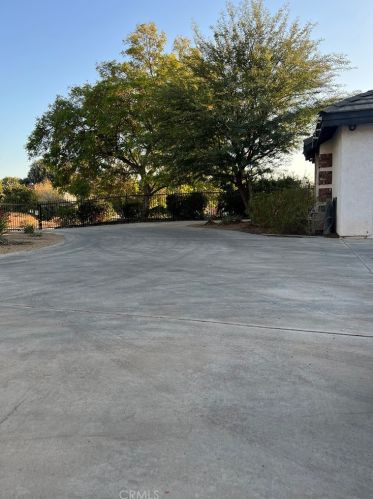 16275 Constable Rd, Riverside CA  92504-5624 exterior