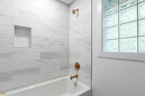 2892 Humphries Dr, Atlanta GA  30354-2434 exterior
