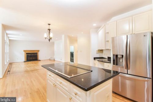 15302 Sweetridge Rd, Silver Spring MD 20905-3804 exterior