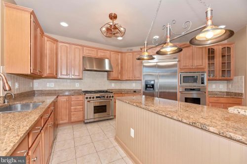 7 Farmstead Pl, Middletown MD  21769-7742 exterior