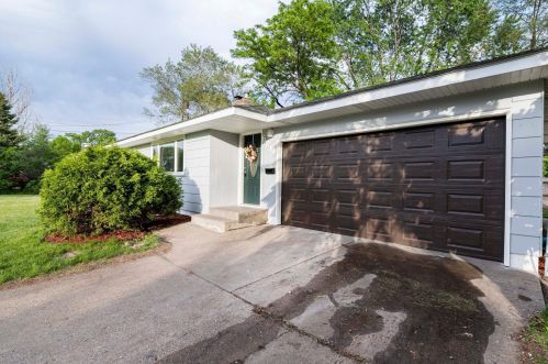 6214 Lilac Dr, Minneapolis MN  55430-2248 exterior