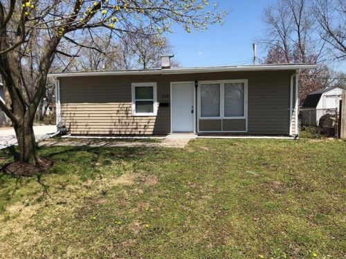 1115 Saint Michael Dr, East Saint Louis, IL 62206-2213