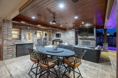 6154 Harmony Park Ln, Fulshear, TX 77441-1130