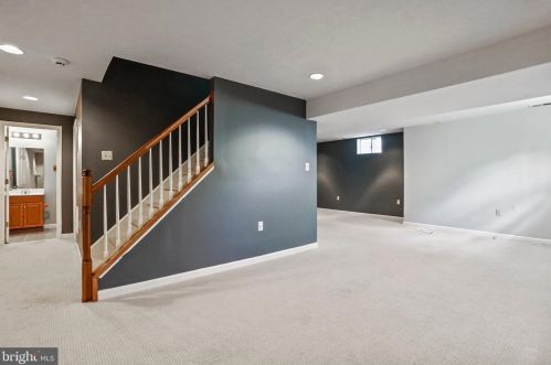 510 Crosswinds Dr, Charles Town WV  25414-3942 exterior