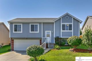 17203 Spaulding St, Omaha, NE 68116-3126
