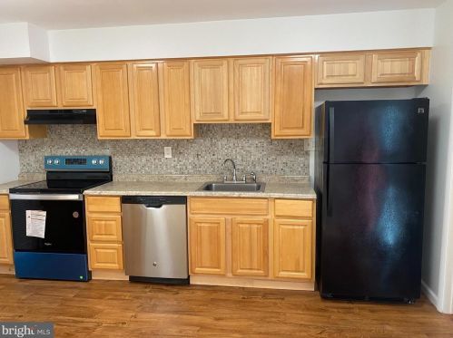 188 Rockland Dr, Willingboro, NJ 08046-4028