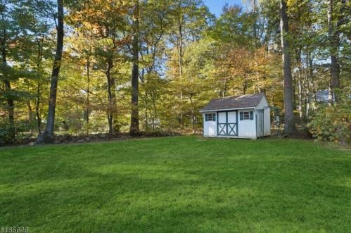 26 Misty Mountain Rd, Dover NJ  07869-4729 exterior