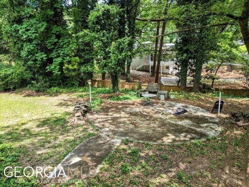 352 Harris Manor Dr, Atlanta GA  30311-2117 exterior
