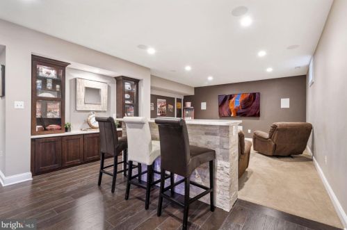 1500 Sandy Glenn Pl, Sandy Spring MD  20860-3007 exterior