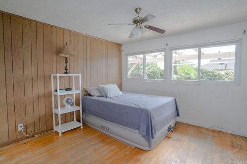 2106 Beacon Ave, Anaheim CA  92804-4408 exterior