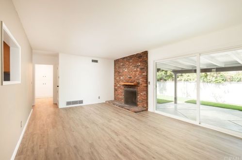 609 Kenmore St, Anaheim CA  92804-3209 exterior