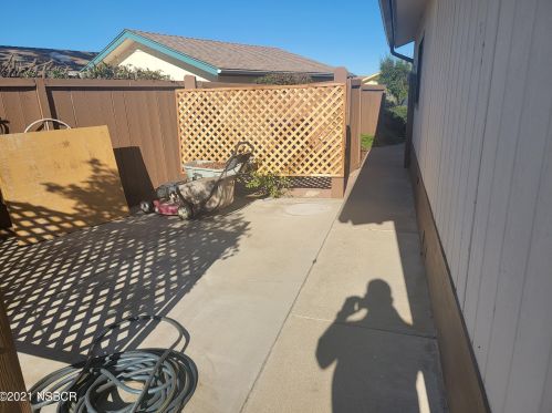 998 White Dove Dr, Santa Maria CA  93455-6301 exterior