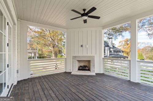 695 Moores Mill Rd, Atlanta GA  30327-0015 exterior