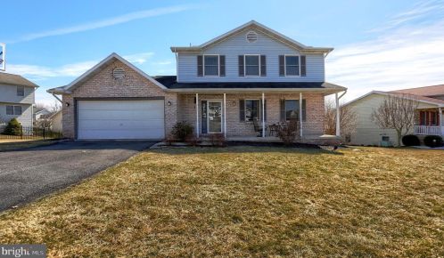 811 Harrogate Dr, Harrisburg, PA 17111-6892