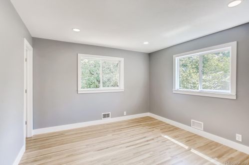 5360 Jewell Ave, Denver CO  80222-3940 exterior