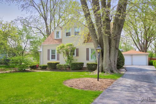1615 Estes Ave, Des Plaines, IL 60018-3821