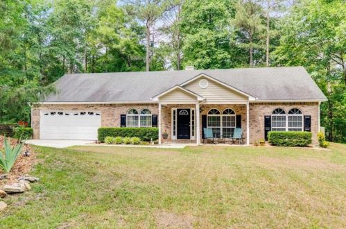 3135 Sweetbriar Dr, Villa Rica, GA 30180-7815
