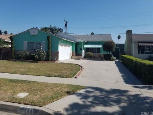 15544 Delcombre Ave, Paramount, CA 90723-3741