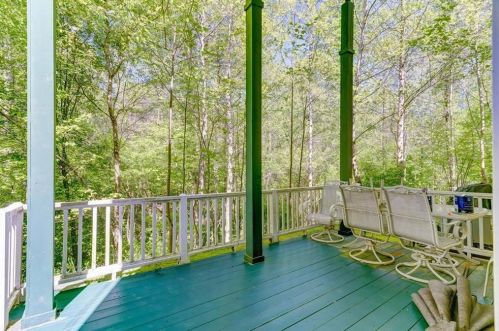 22 Whispering Pebbles Trl, Big Canoe GA  30143-6805 exterior