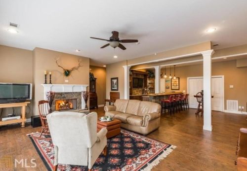 300 Harmony Grv Ln, Jefferson GA  30549-7925 exterior