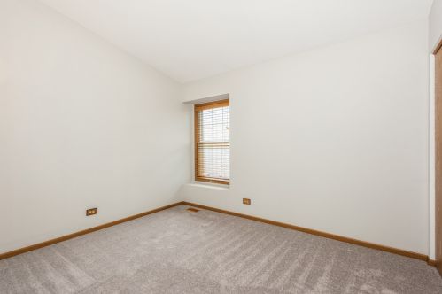 1114 Bradbury Cir, Carol Stream IL  60188-3903 exterior