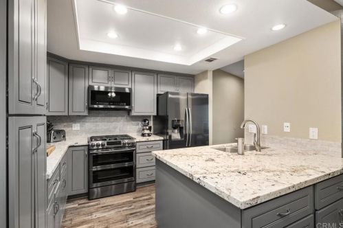 4760 Sequoia Pl, Oceanside, CA 92057-6125