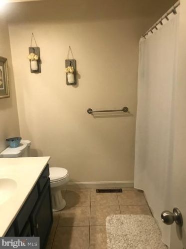 1539 Jefferson Ct, Lancaster PA  17602-1245 exterior