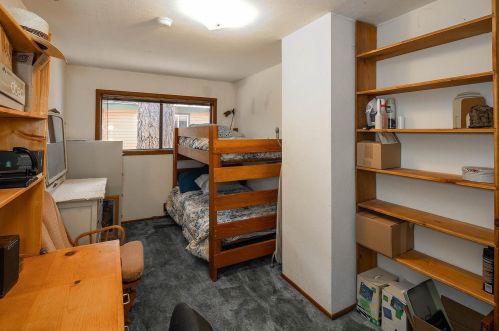 14562 Donner Ave, Truckee CA  96161-3635 exterior