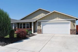 4214 Montgomery Ln, Pasco, WA 99301-6019