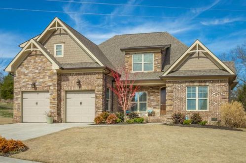 3326 Hawks Creek Dr, Apison, TN 37302