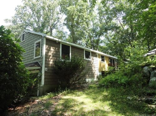 71 Sillimanville Rd, East Hampton, CT 06424-2345