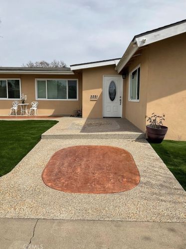 2221 Rene Dr, Santa Ana, CA 92704-5139