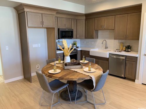 6769 Silver Creek Dr, Park City, UT 84098-6204