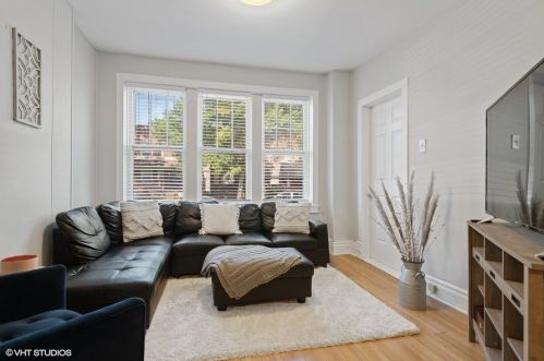 843 Francisco Ave, Chicago, IL 60622-7561