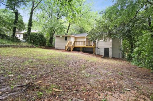 1678 Bridgeport Dr, Atlanta GA  30318-3332 exterior